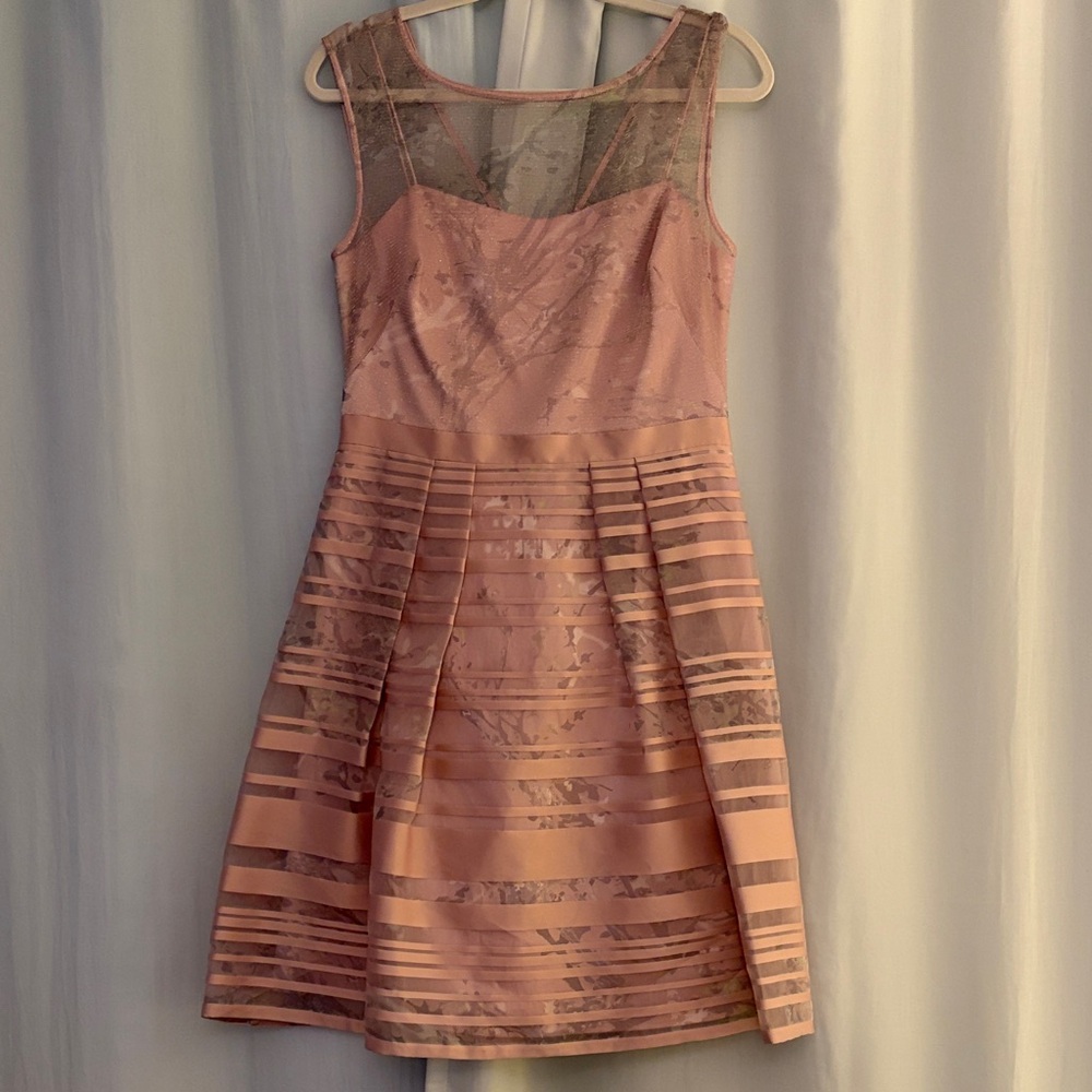 Kay Unger Blush Lace Midi Dress,‎ size 8